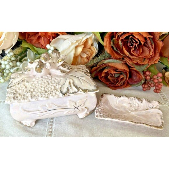 Pink Porcelain Cigarette Box And Ashtray  vintage with gold leaf - Picture 8 of 10